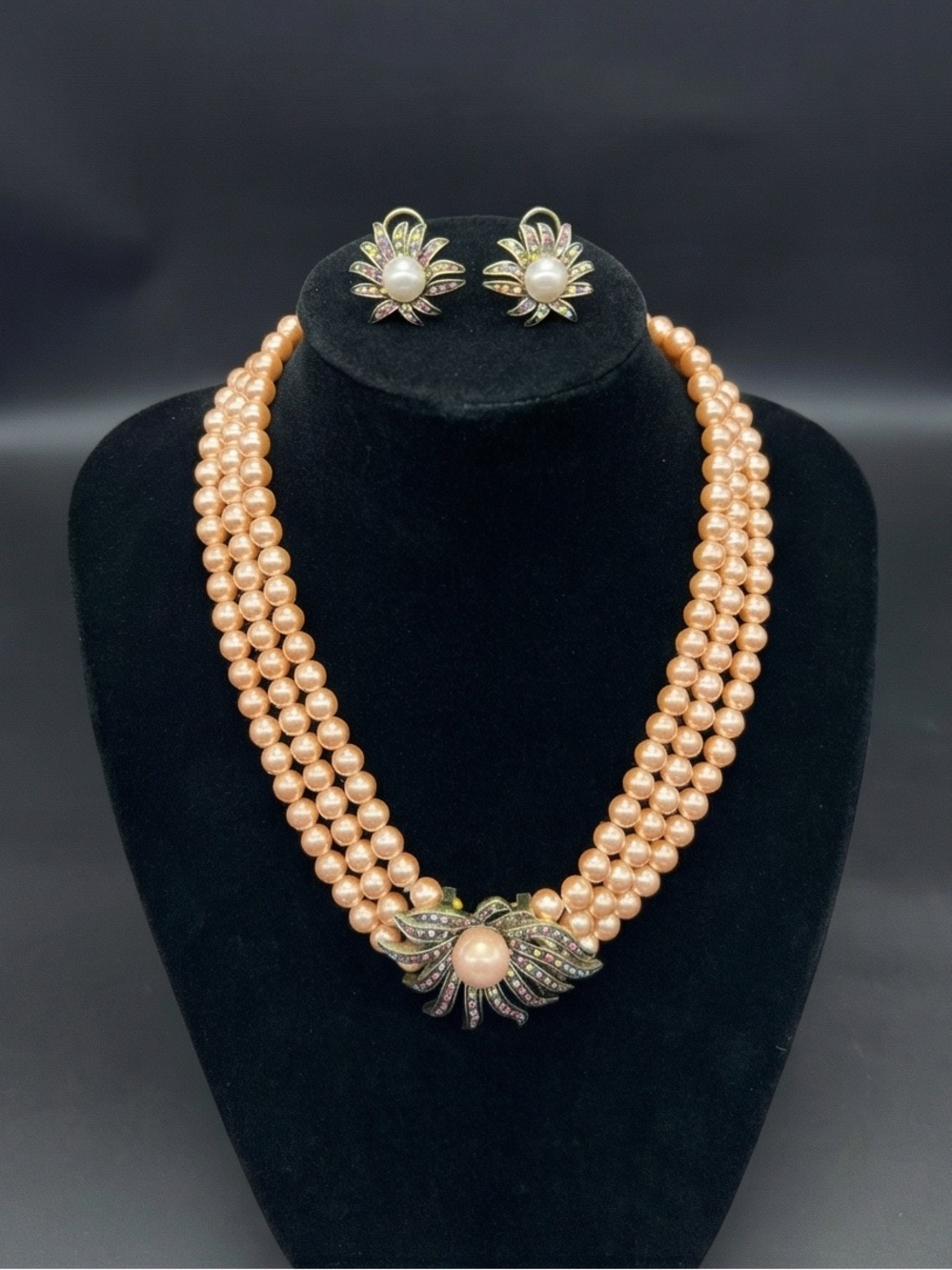 Heidi  Daus  “Sublime Star" Beaded Crystal Star Necklace ~ Pink